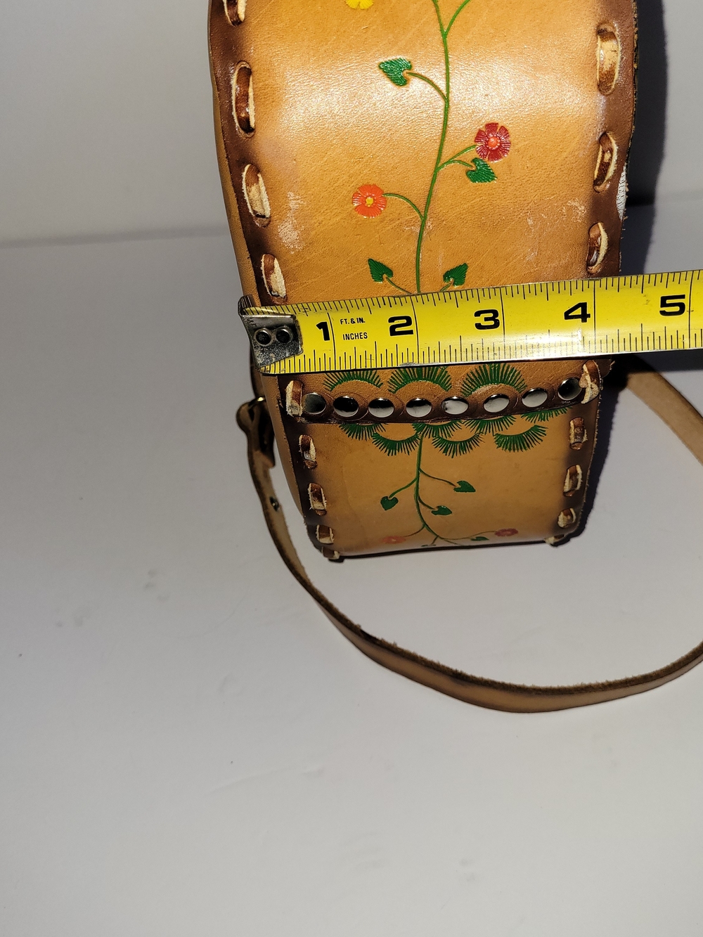 Hand-Painted Tan Leather Crossbody Bag with Floral & Mushroom Motif - Picture 8 of 9